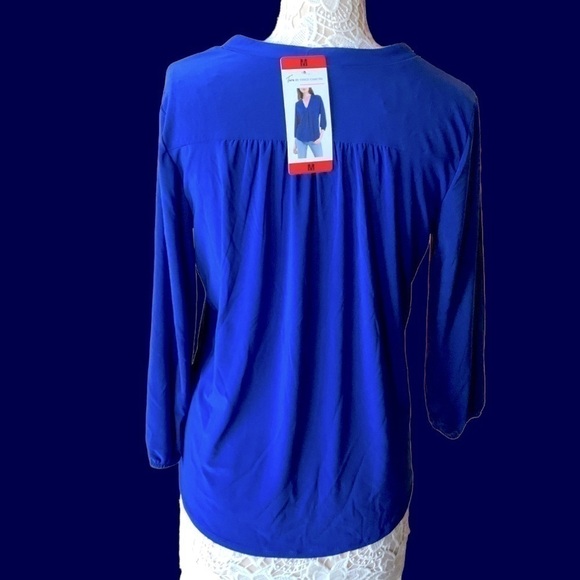 NWT Two by Vince Camaro Goddess Blue V neck medium shirt - Picture 2 of 10